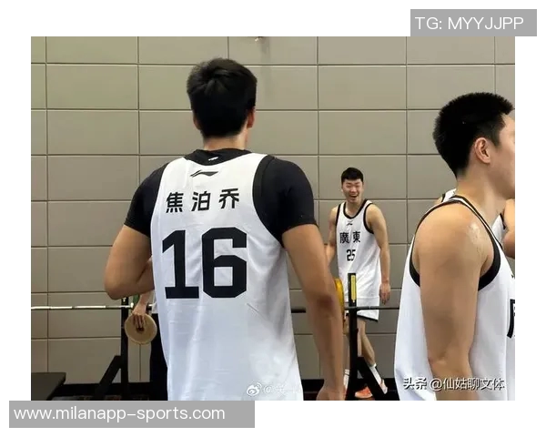 广东全运男篮热身赛大胜澳洲维多利亚焦泊乔与贺希宁双双贡献15分表现出色