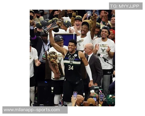 字母哥与队友会面回应流言强调应将重心放在篮球比赛上 字母哥与队友会面回应流言强调应将重心放在篮球比赛上