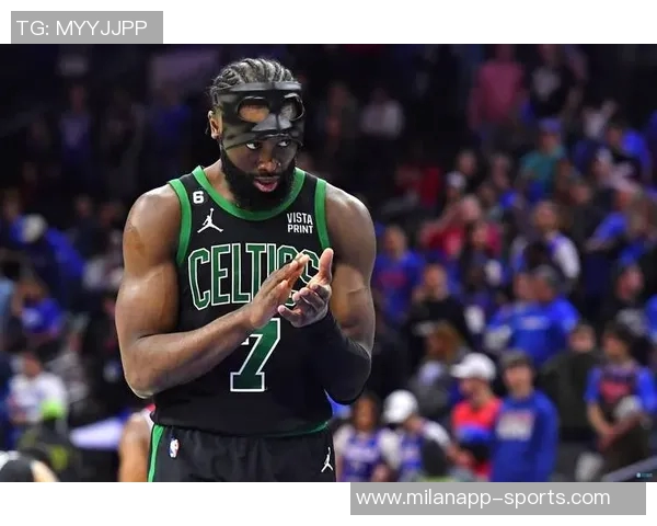 史蒂文斯赞杰伦布朗领导力出色强调球队需持续专注提升自我