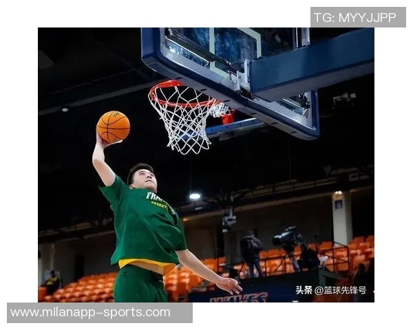 旧金山大学男篮勇士主场逆袭王俊杰受限犯规影响比赛表现